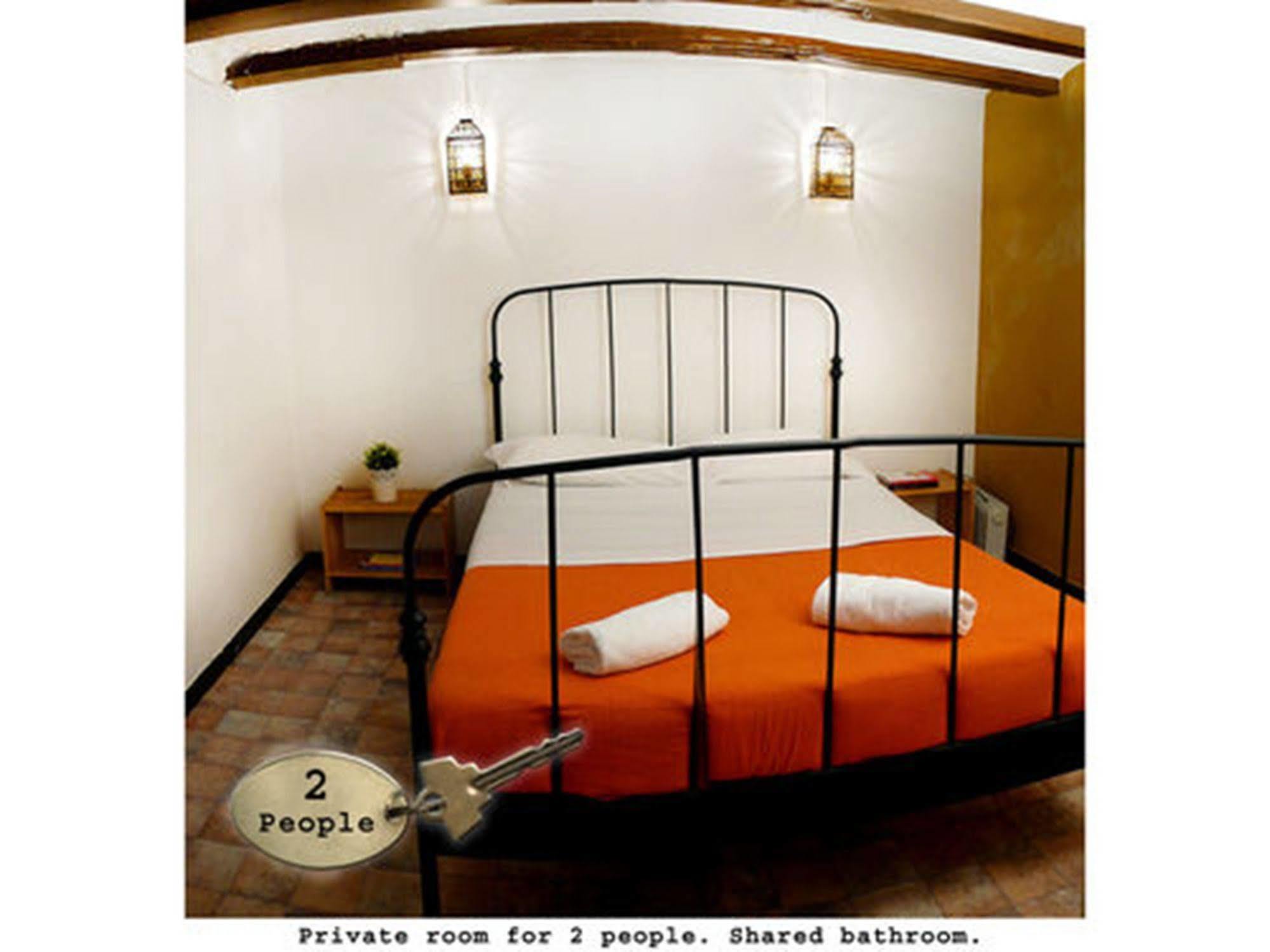 Serenity Gotic 2*